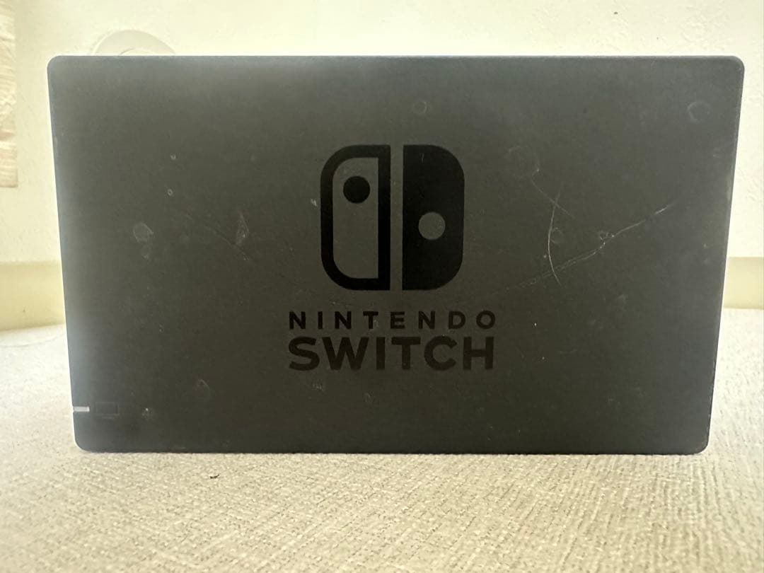 Nintendo Switch 本体 青と赤ジョイコン