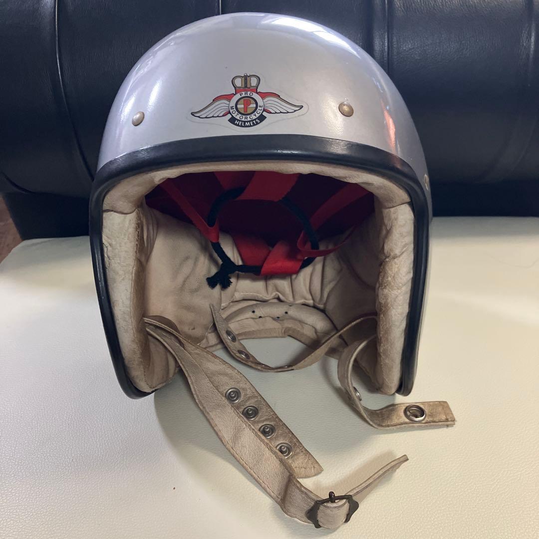 レスレストン レプリカヘルメット