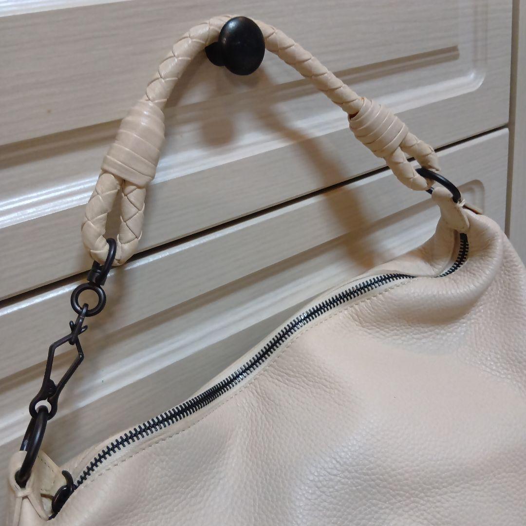 BOTTEGA VENETA ショルダーバッグ クリーム