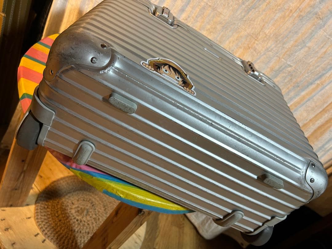 リモワ　パイロット　トロリー　２輪　カナダ製