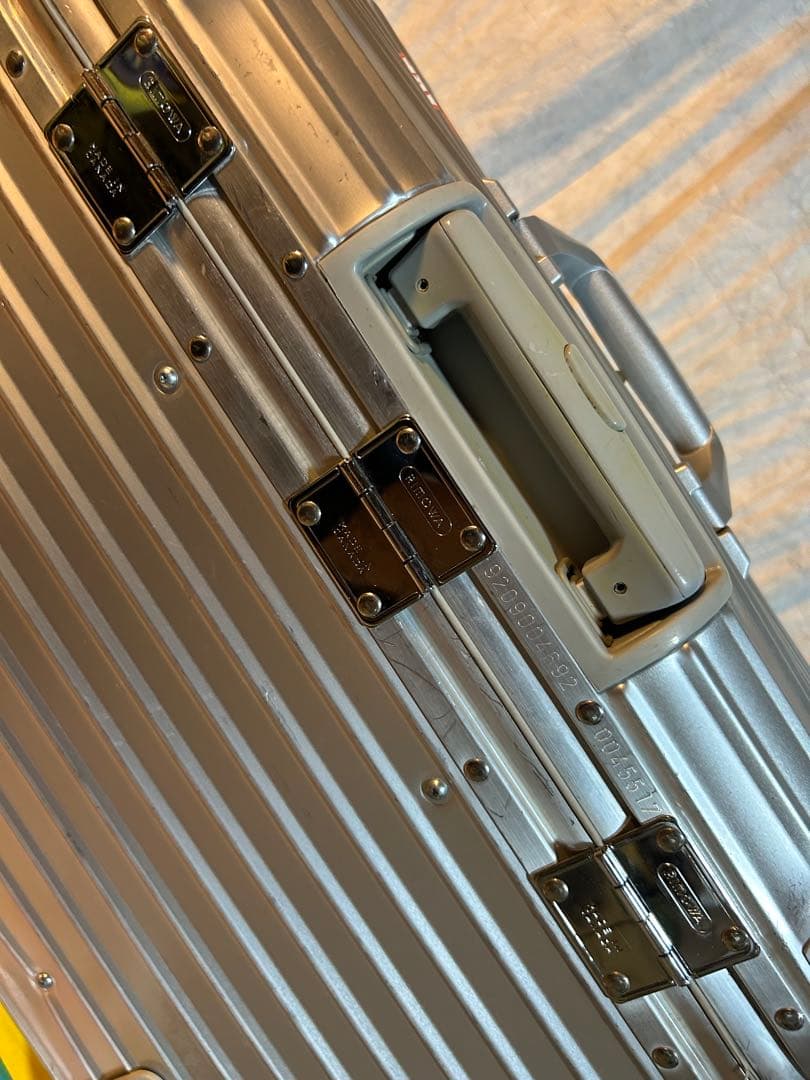 リモワ　パイロット　トロリー　２輪　カナダ製