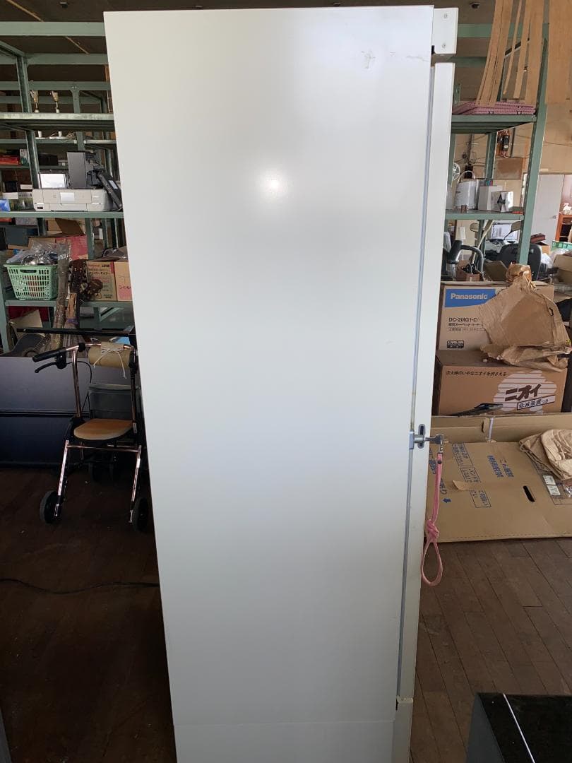 ダイキン 小型低温保管庫 鍵付き LCDMRO1KDS 402 91kgo022