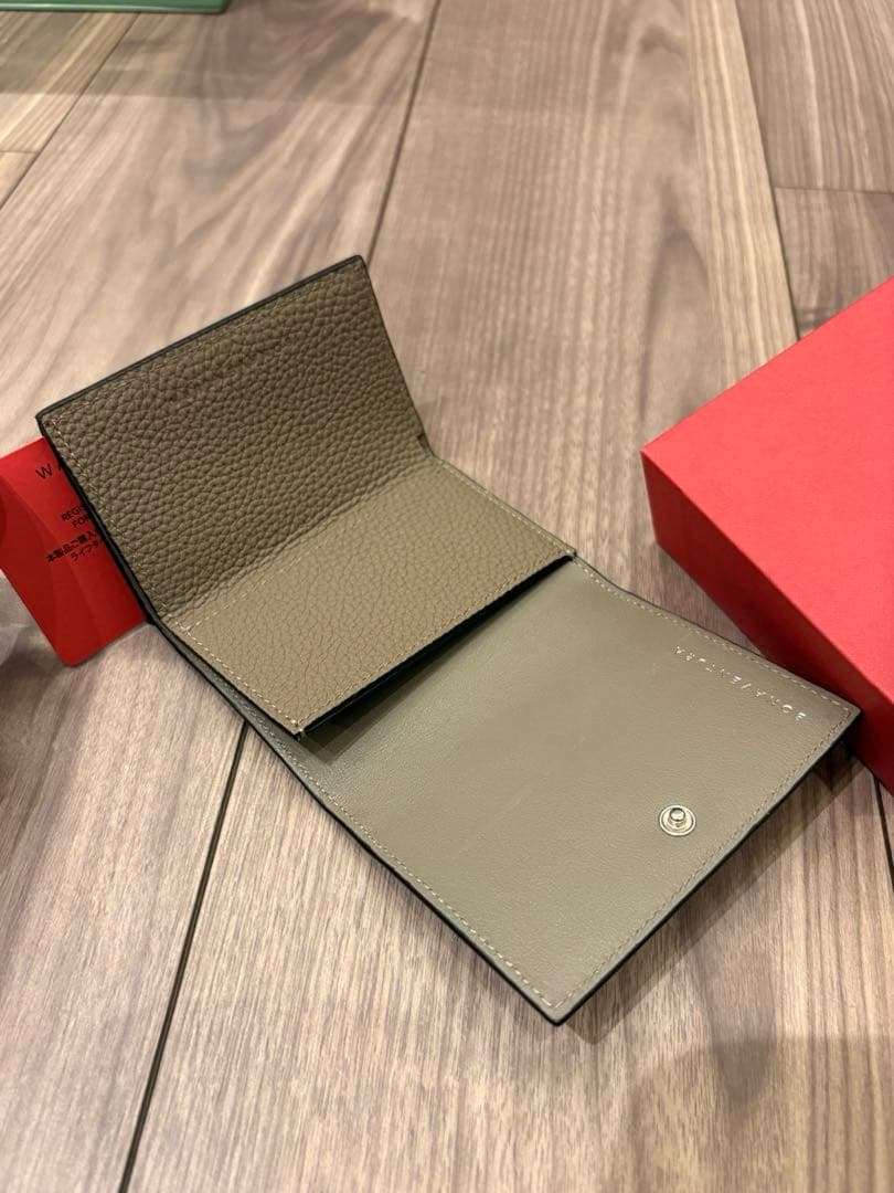 【極美品】BONAVENTURAマイクロウォレット エトープ