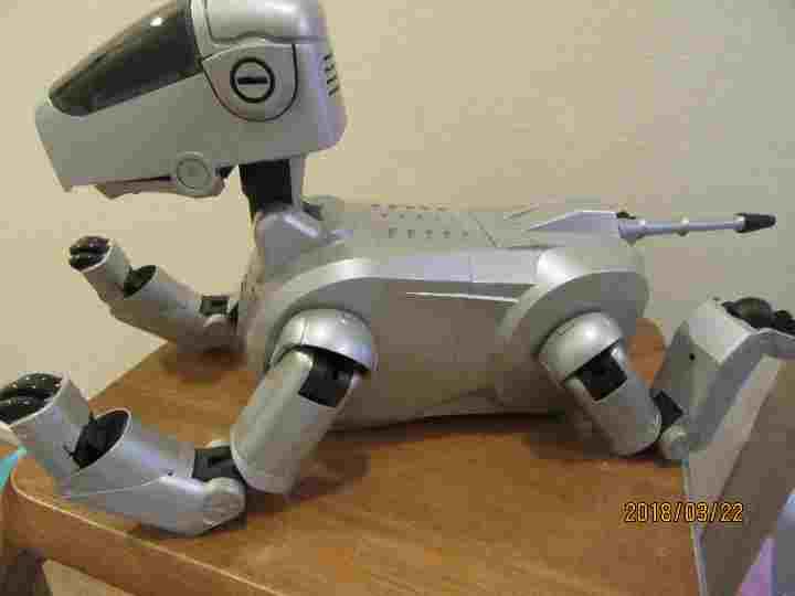 アイボ　ERS-111（初代AIBO）