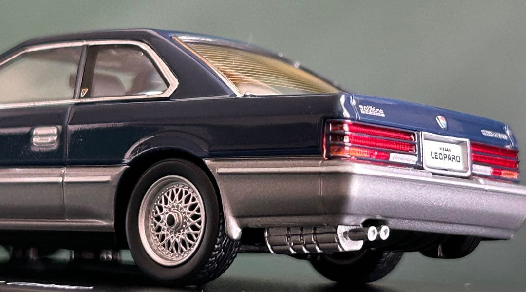 1/43 DISM F31 レパード アルティマ ダークブルーツートン