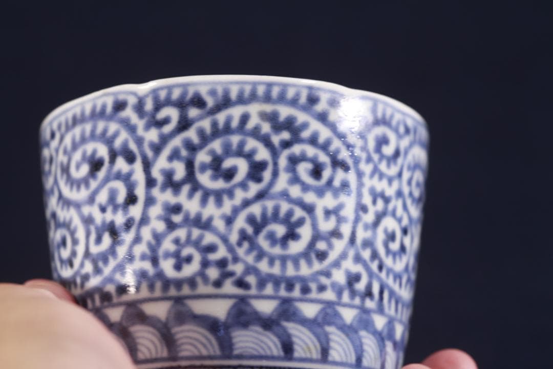 415　古伊万里大振染付浪速高台見込松竹梅蛸唐草図蕎麦猪口　江戸中期