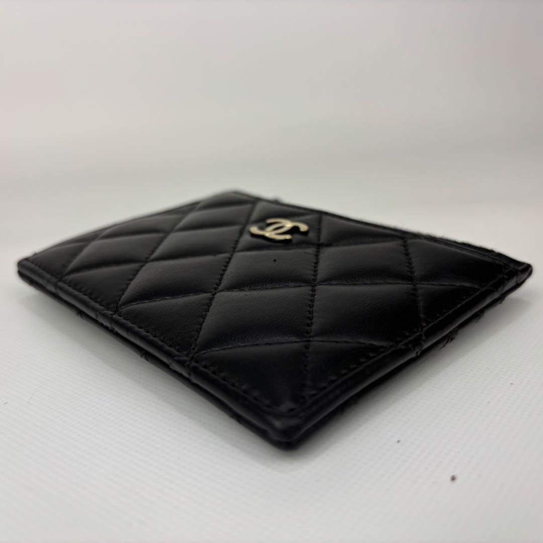 CHANEL シャネル　フラグメントケース　ケース　ラムスキン