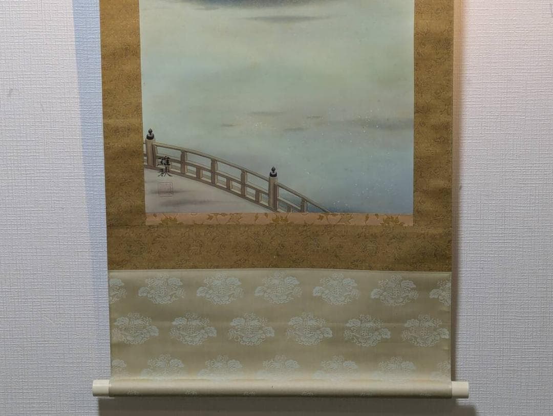 【真作】掛軸　舟遊図　王朝の雅を描いた優雅な一幅　春の情景　共箱入　T39