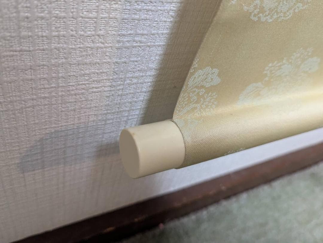 【真作】掛軸　舟遊図　王朝の雅を描いた優雅な一幅　春の情景　共箱入　T39