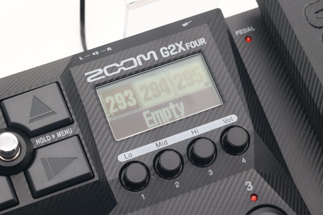 【4048】ZOOM G2X FOUR ギターマルチエフェクター ペダル付き
