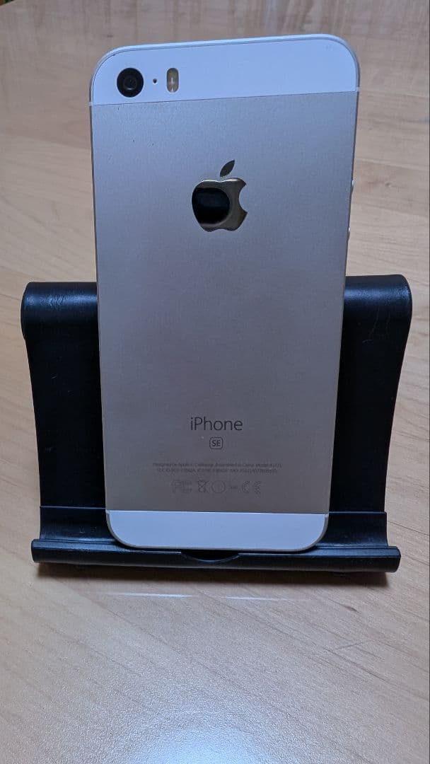 Apple iPhone SE 16GB(第一世代)