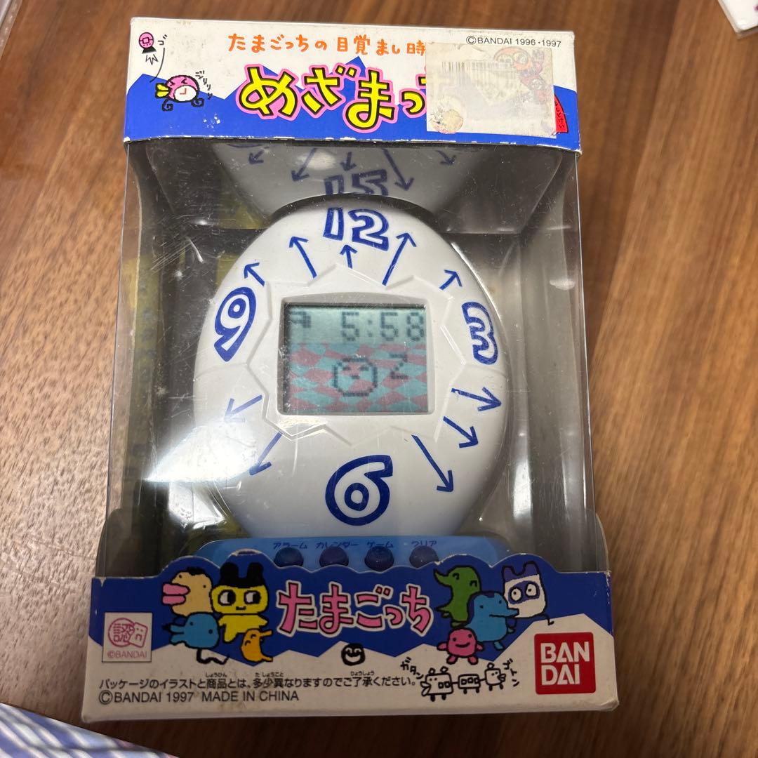 【ほぼ新品】たまごっちの目覚まし時計 めざまっち 白