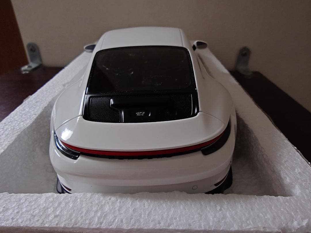 ミニチャンプス 1/18 ポルシェ 911 992 GT3 ツーリング ホワイト