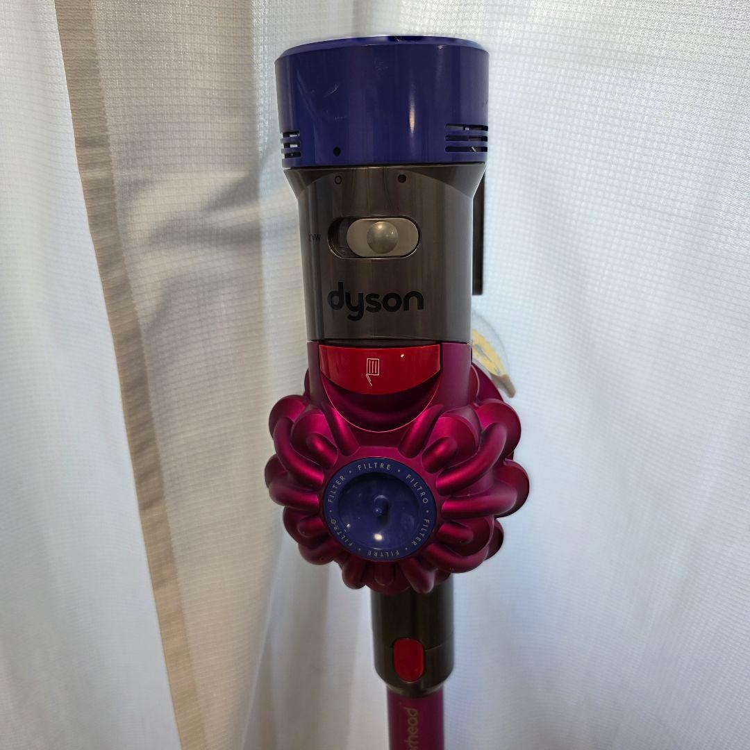 【動作品】ダイソン dyson SV11コードレスクリーナー
