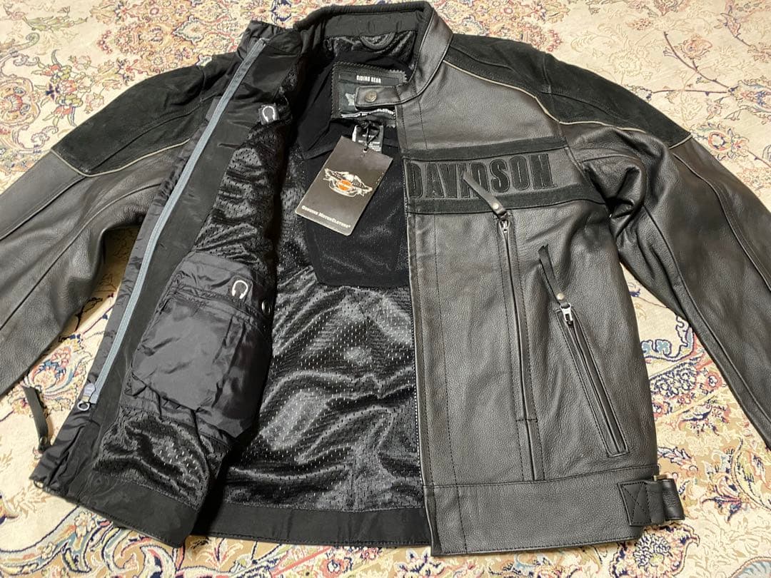 新品未使用HARLEY-DAVIDSON ブラックレザーロゴジャケット在庫限り。