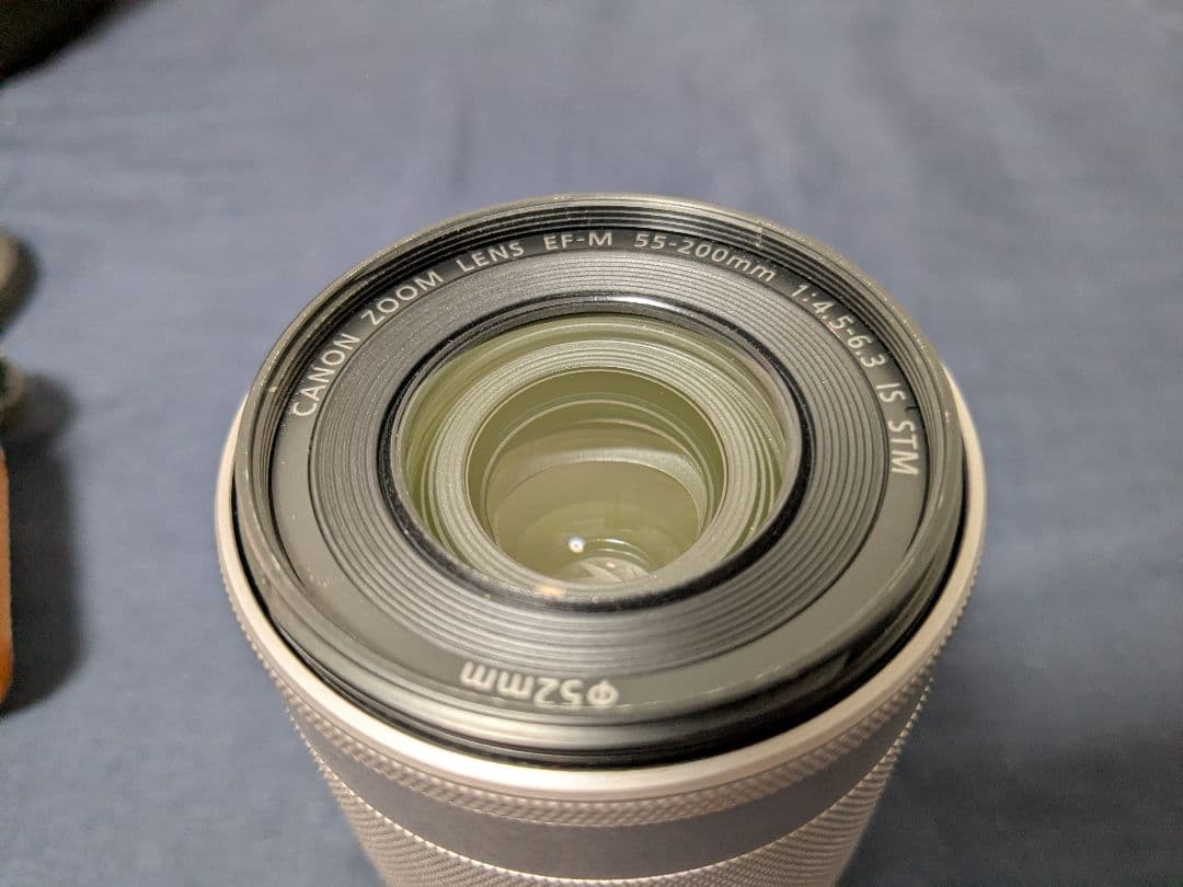 【Canon】EOS M100　ダブルレンズキット　ホワイト