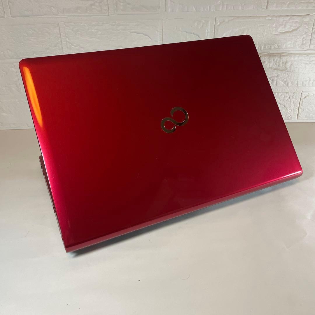 【美品】富士通☆LIFEBOOK☆レッド☆SSD搭載サクサク☆カメラ付き