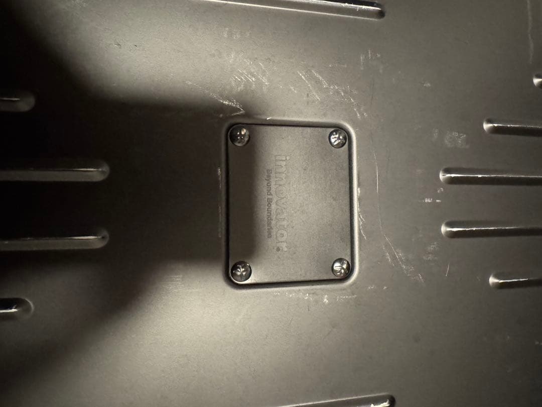 【中古】イノベーター　スーツケース　アルミ　ブラック innovator