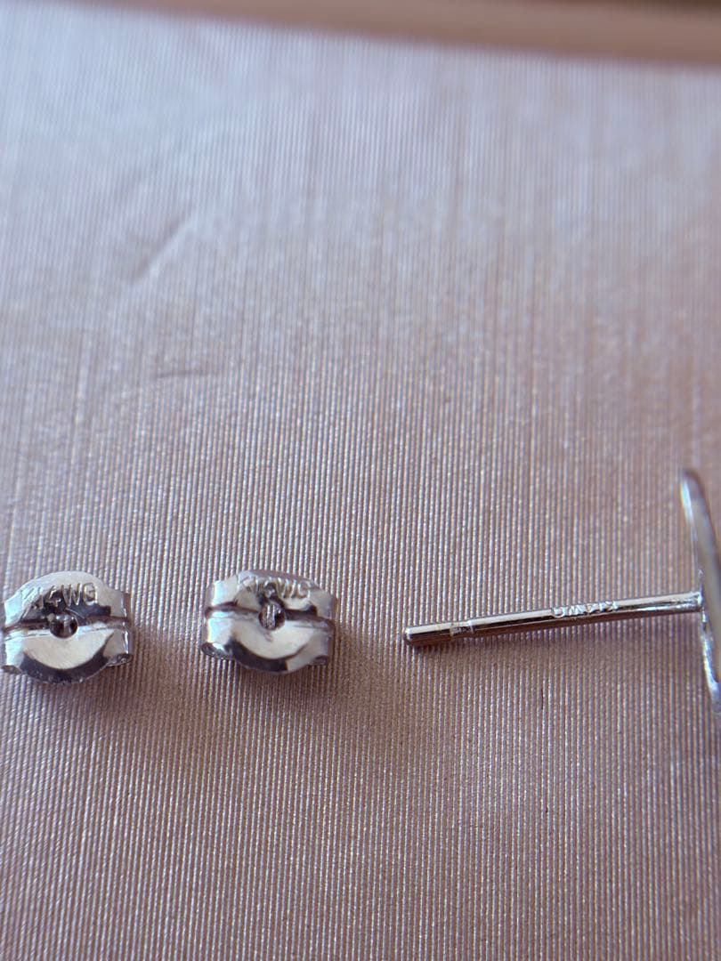 K14WG ダイヤピアス