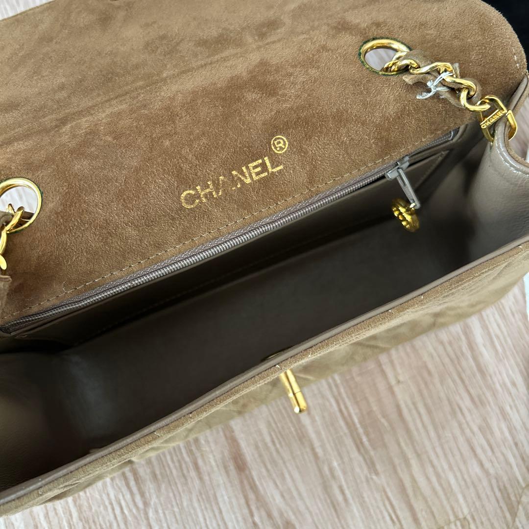 シャネル　CHANEL マトラッセ　チェーン　スエード