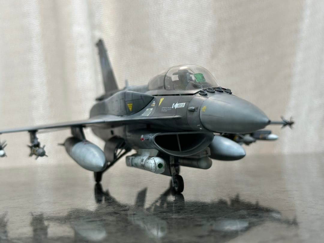ハセガワ1/48 F-16F (BLOCK 60)FIGHTING FALCON