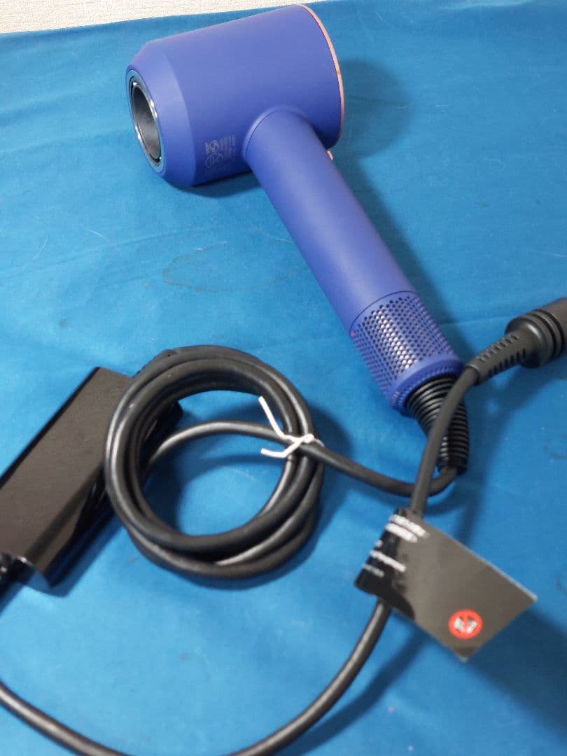 Mami様　ダイソン　ヘアドライヤー　HD08　1200W