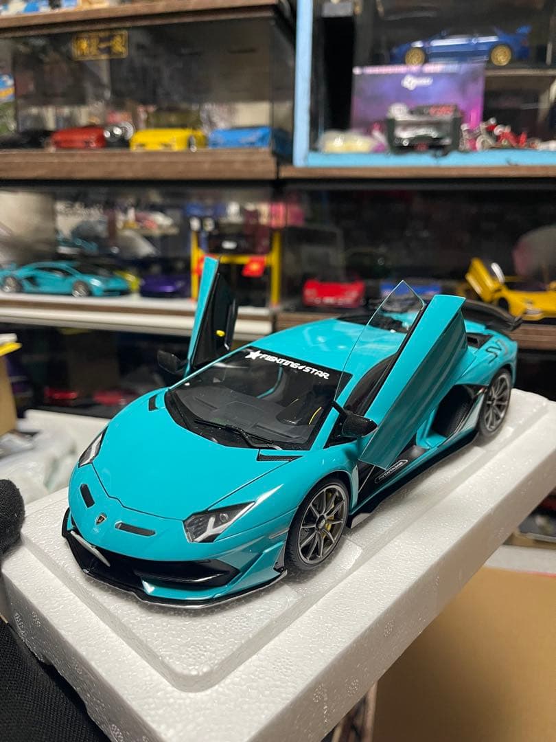 Autoart Lamborghini Aventador SVJ 水色