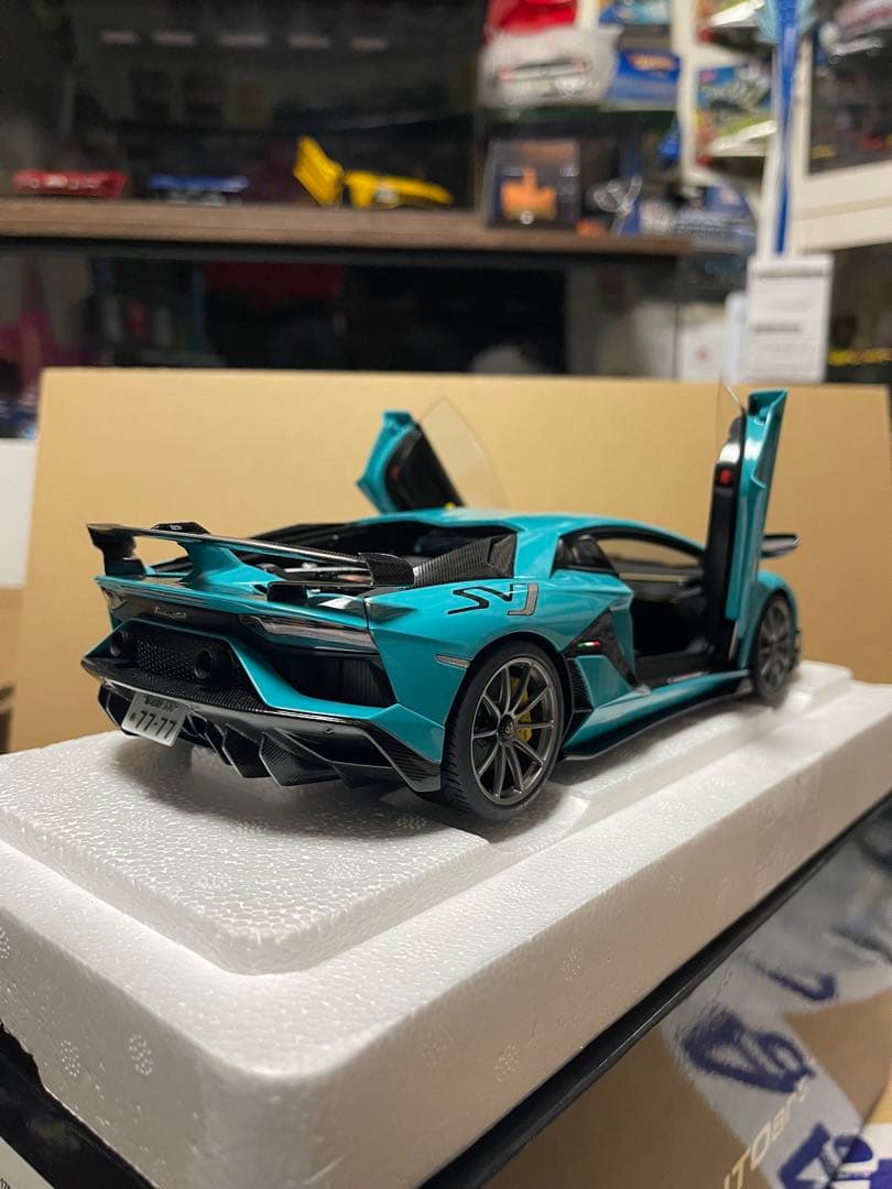 Autoart Lamborghini Aventador SVJ 水色
