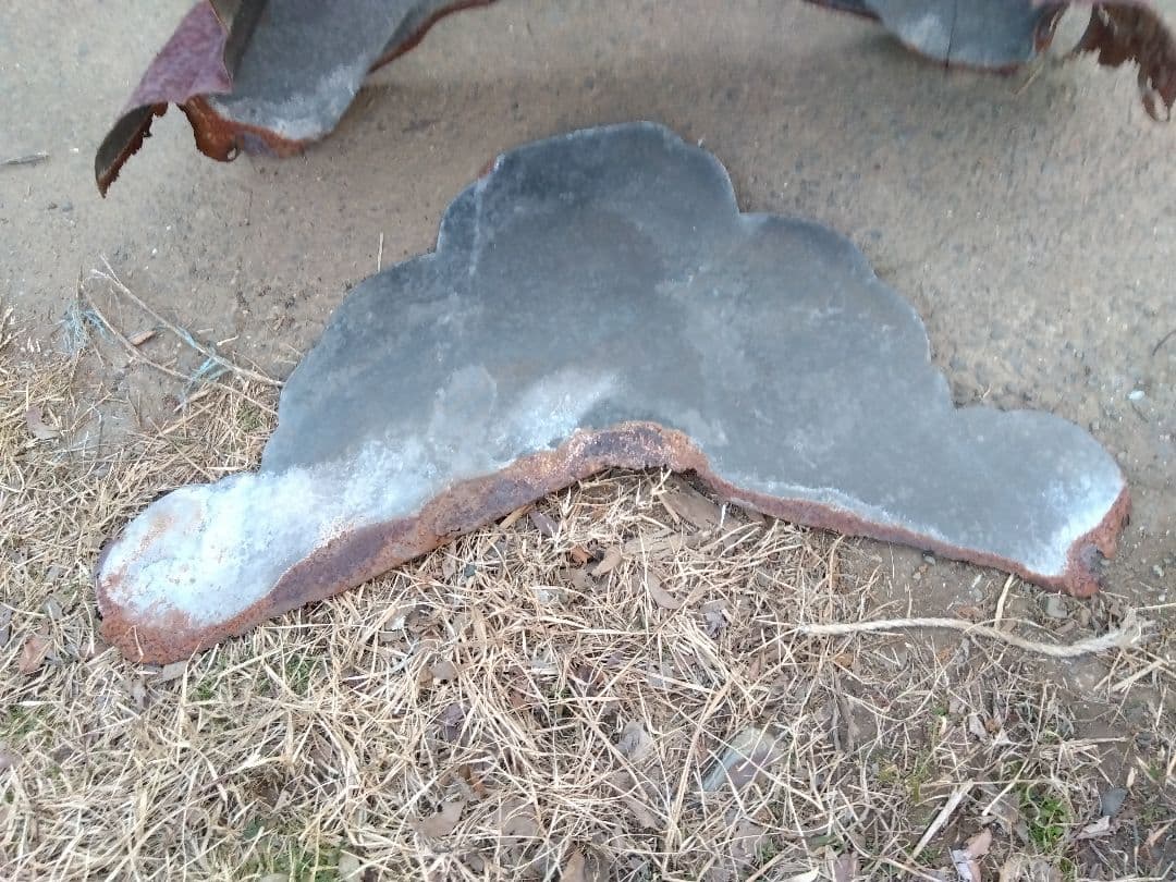 ♪昔のブリキ製の鬼瓦 93✕47✕25 いたみ、錆