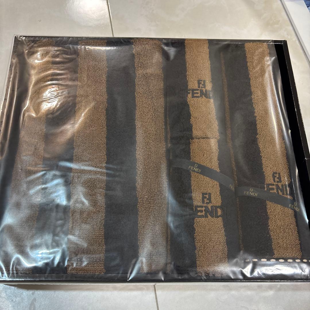 フェンディ　FENDI タオル　バスタオル　フェイスタオル　ハンドタオル