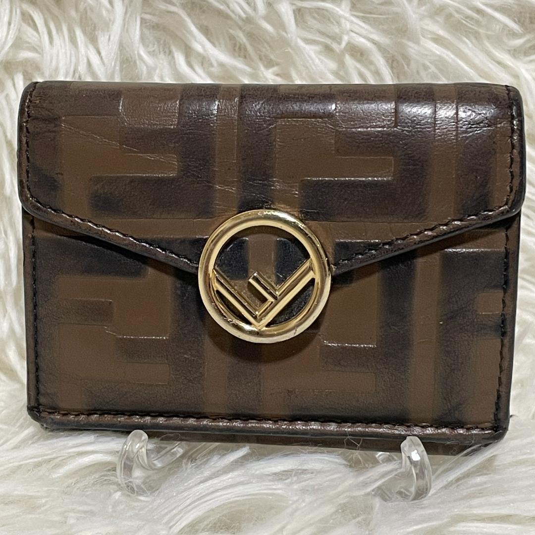 フェンディ　エフイズ　ズッカ　エンボス　コンパクトウォレット　三つ折り 財布