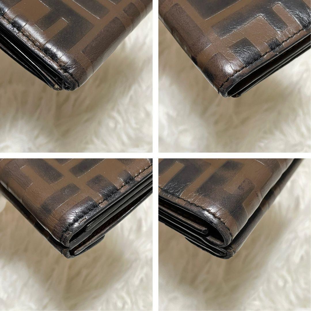 フェンディ　エフイズ　ズッカ　エンボス　コンパクトウォレット　三つ折り 財布