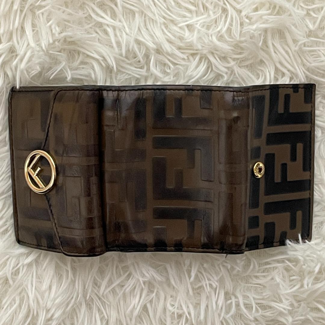 フェンディ　エフイズ　ズッカ　エンボス　コンパクトウォレット　三つ折り 財布