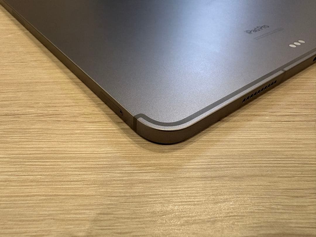 【セット】iPad Pro M2 12.9、Magic Keyboard