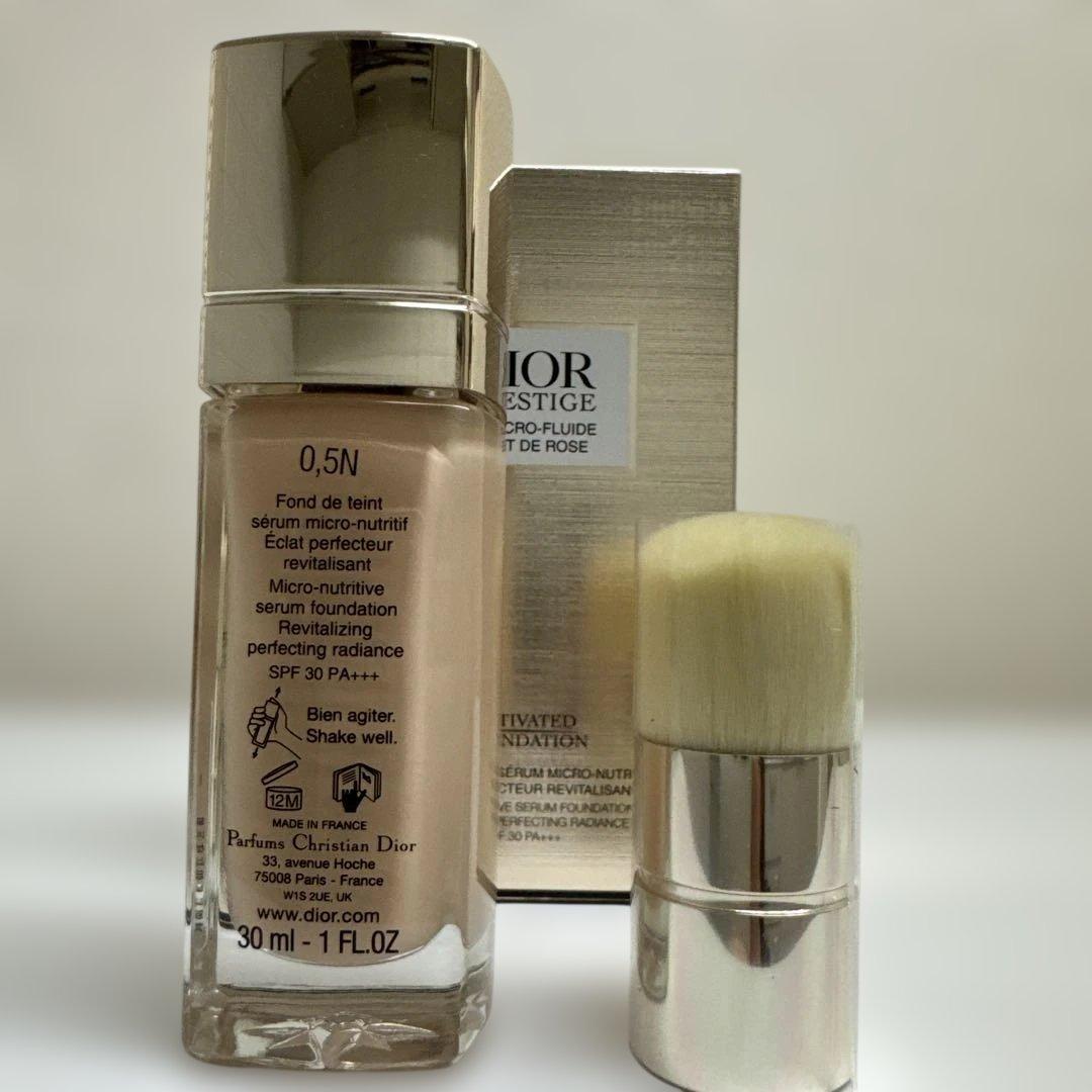 未使用に近いDIOR 新プレステージ ル マイクロフルイドタン0.5Nサンプル付