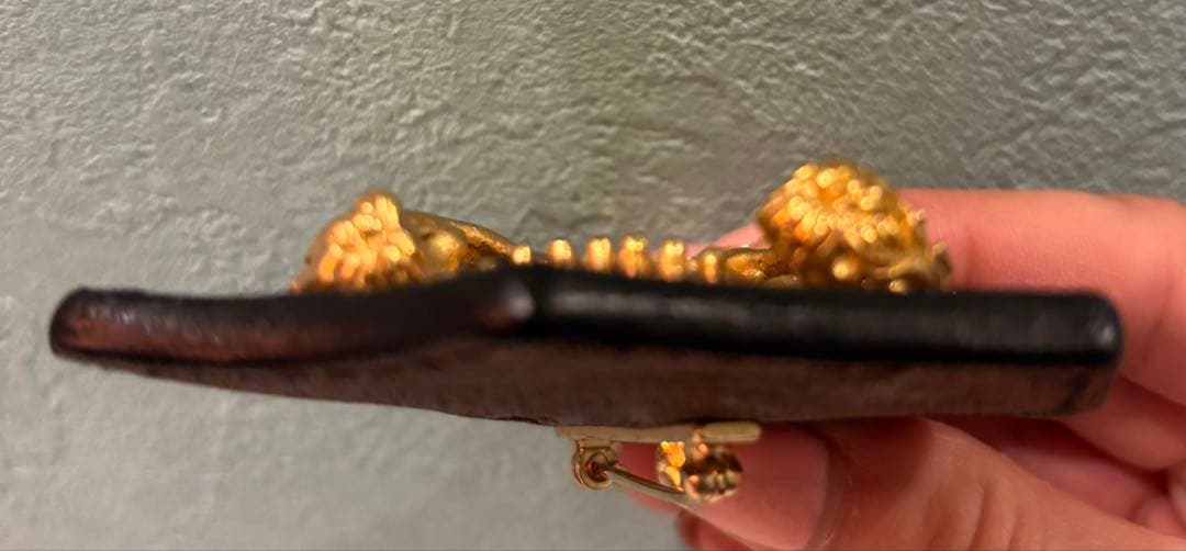 美品！お値下げ！ミュウミュウ激レア♡雑誌掲載ブローチ♡