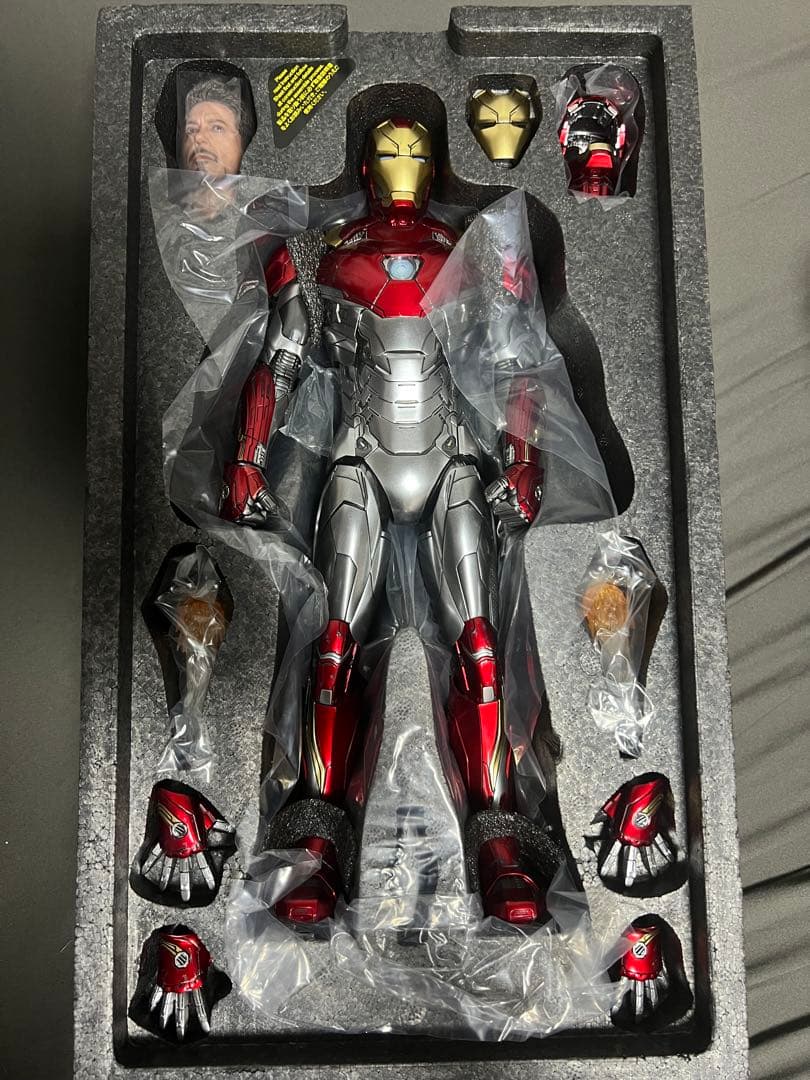 ホットトイズ　Iron Man Mark XLVII フィギュア