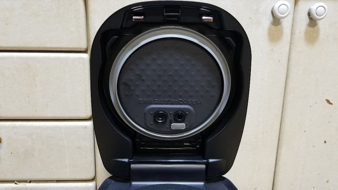 ☆2022年製☆ハイグレードモデル☆タイガー 土鍋ご泡火炊き 可変圧力IH炊飯器