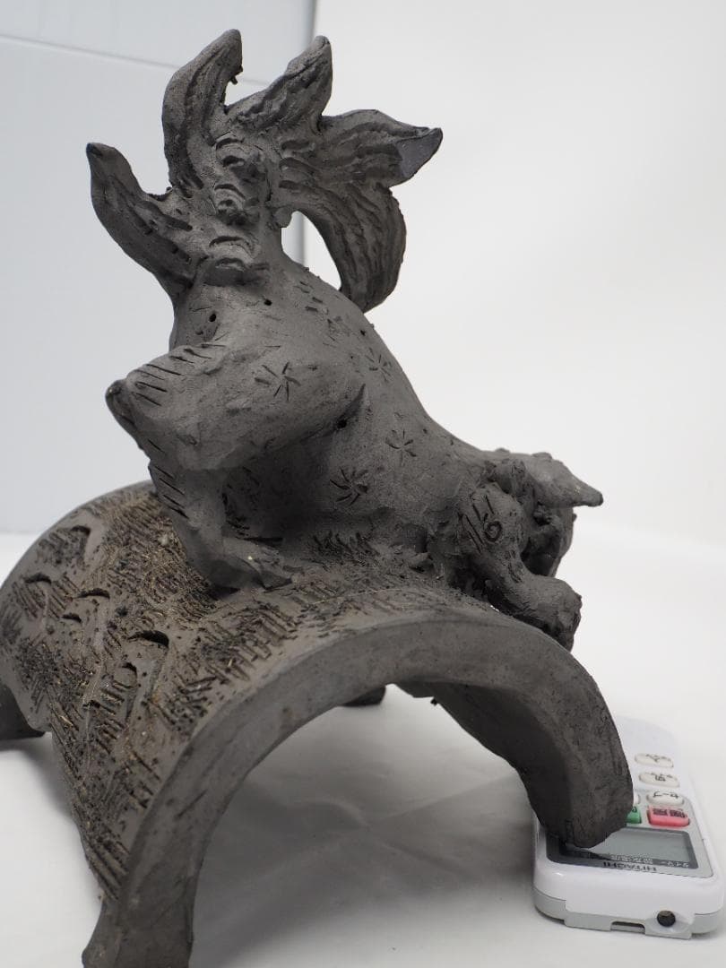 シーサー　瓦　沖縄産　琉球　守り神　鬼瓦　縁起物　破邪