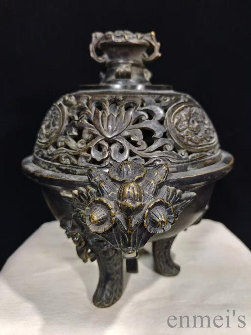 中国古美術 老銅胎 熏香炉《花開富貴》純銅製 高浮彫 手彫 古美味 時代物 置物