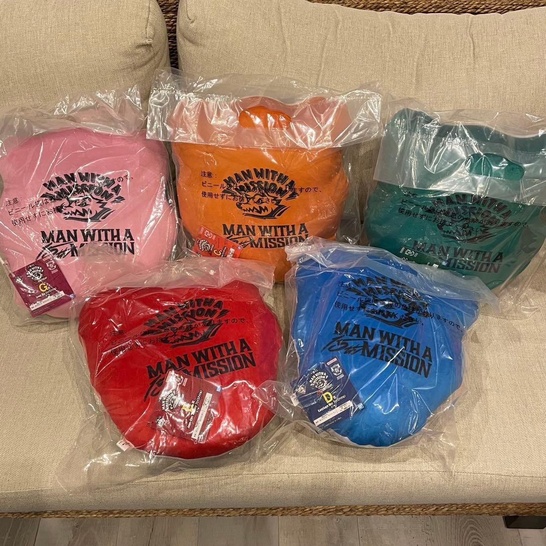 ⭐︎ tagapomu-_- ⭐︎クッションコンプ&マグネットセット