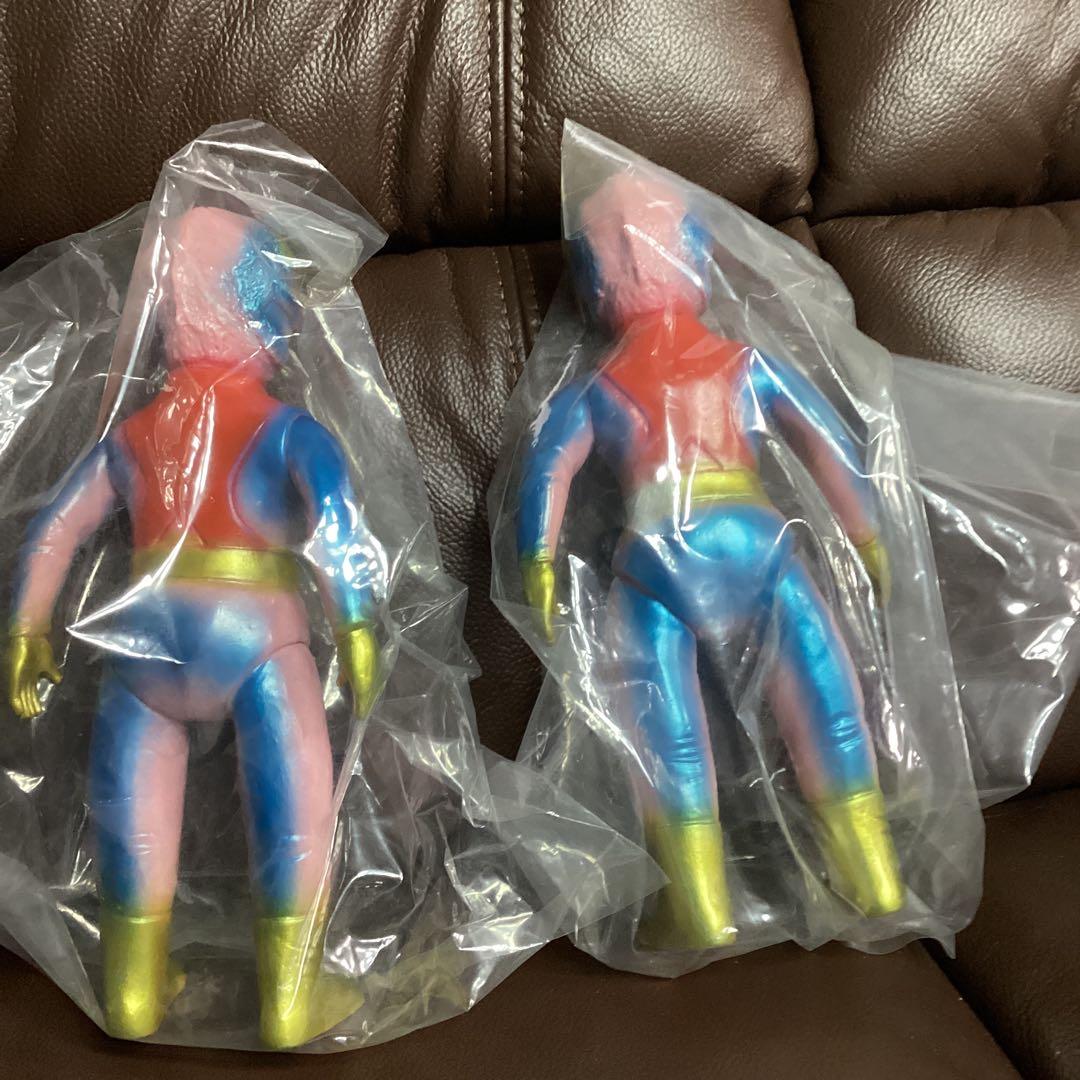 ベアモデル　ピット星人　ピンク成形色　メーカー塗装　２体セット