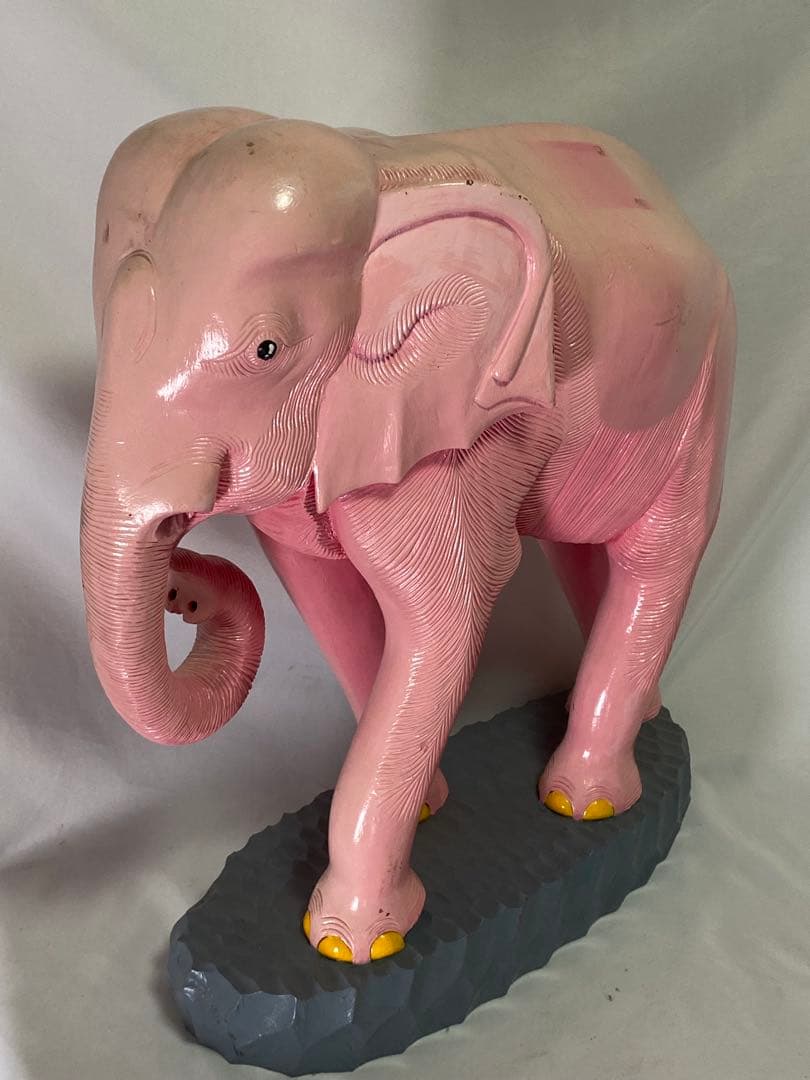 2479❣️ 木彫り　ピンク　象　幸運のシンボル　店舗　オブジェ
