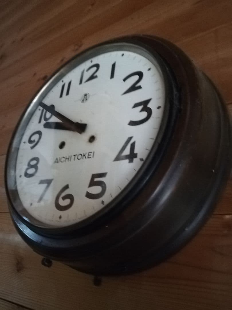 昭和レトロ正確な稼働品、丸型壁掛けゼンマイ時計