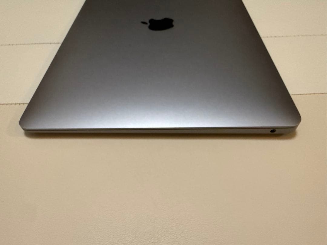 MacBook Air 本体 スペースグレー M1モデル8GB (US配列)