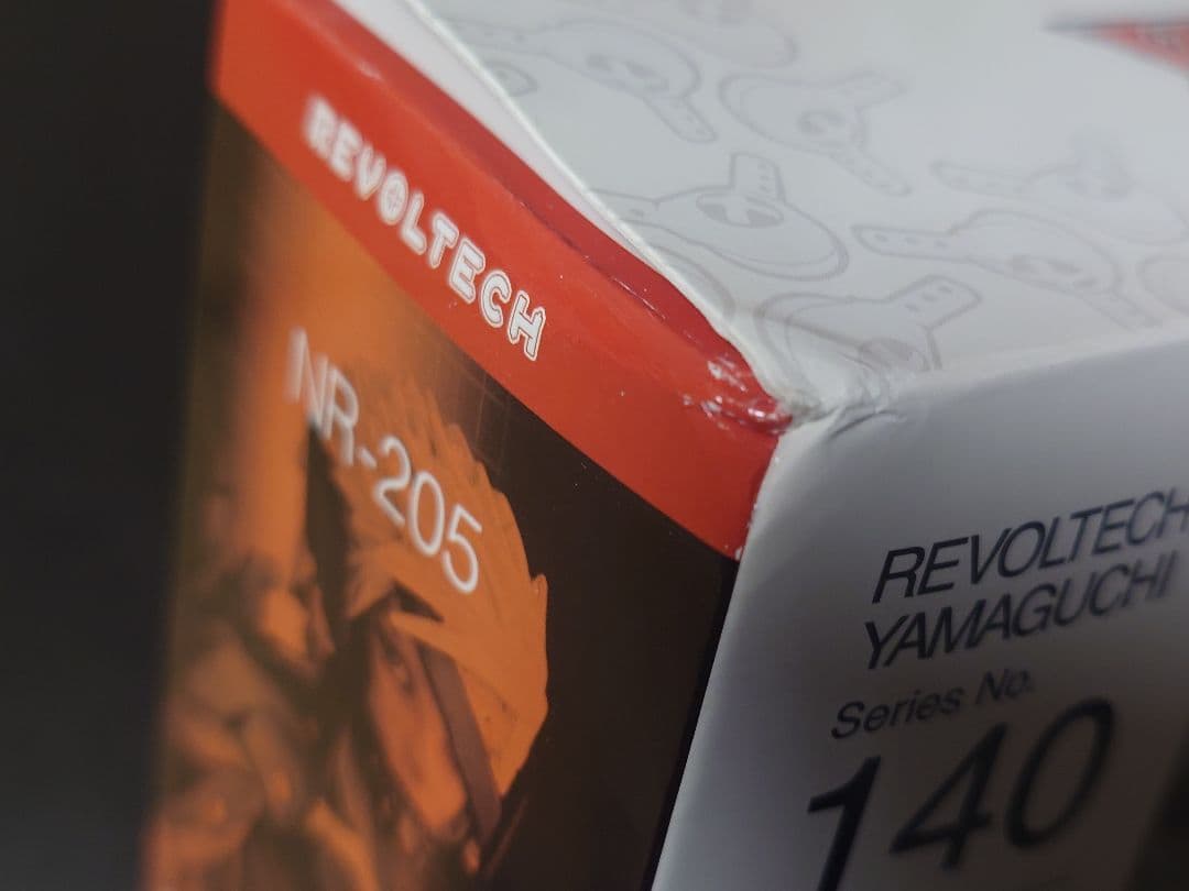 リボルテック　雷電 ホワイトアーマー メタルギアライジング（最終値下げ）