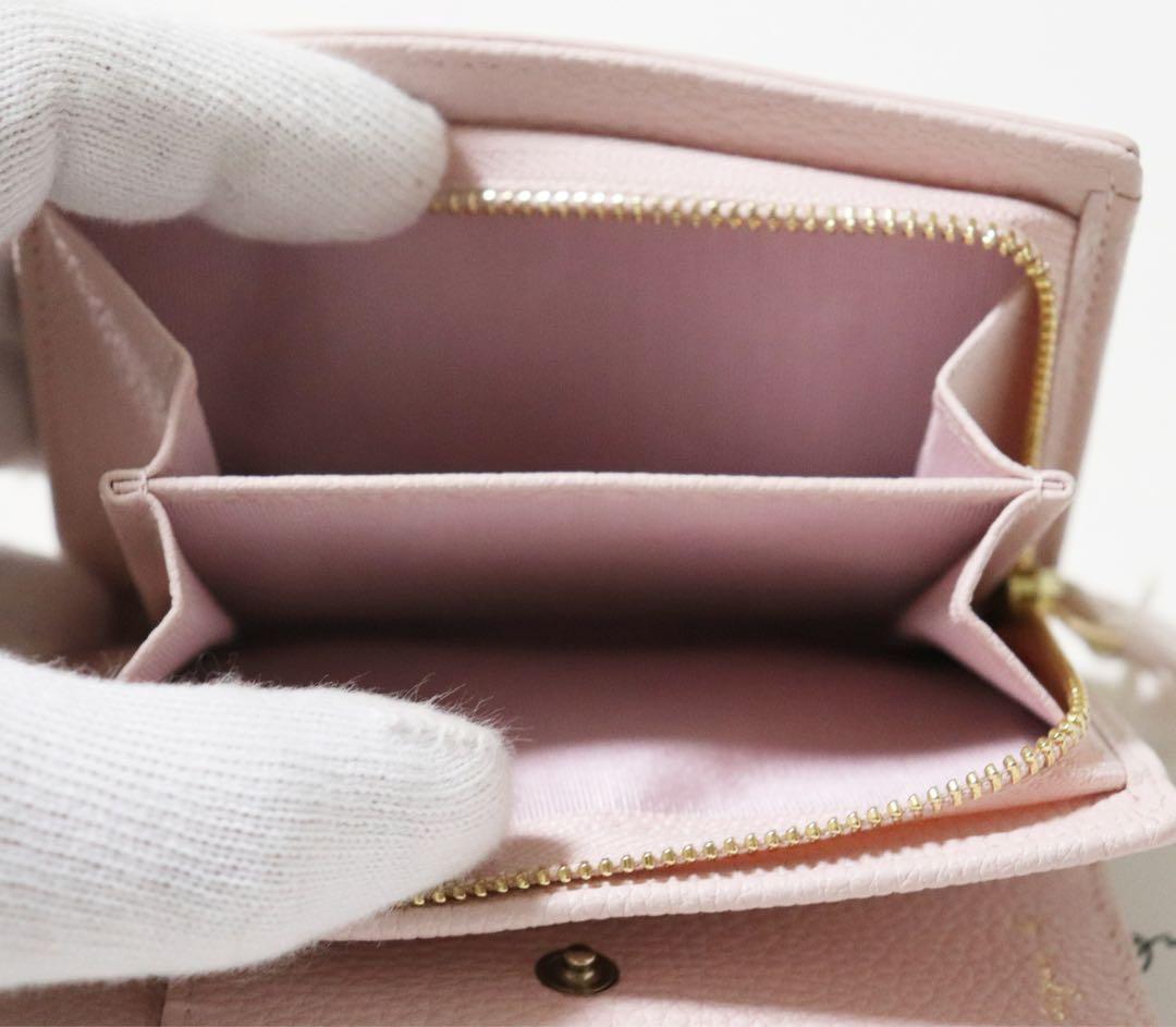 《アニエスベー》箱付新品 現行モデル ベルトデザイン 型押しレザー 2つ折り財布