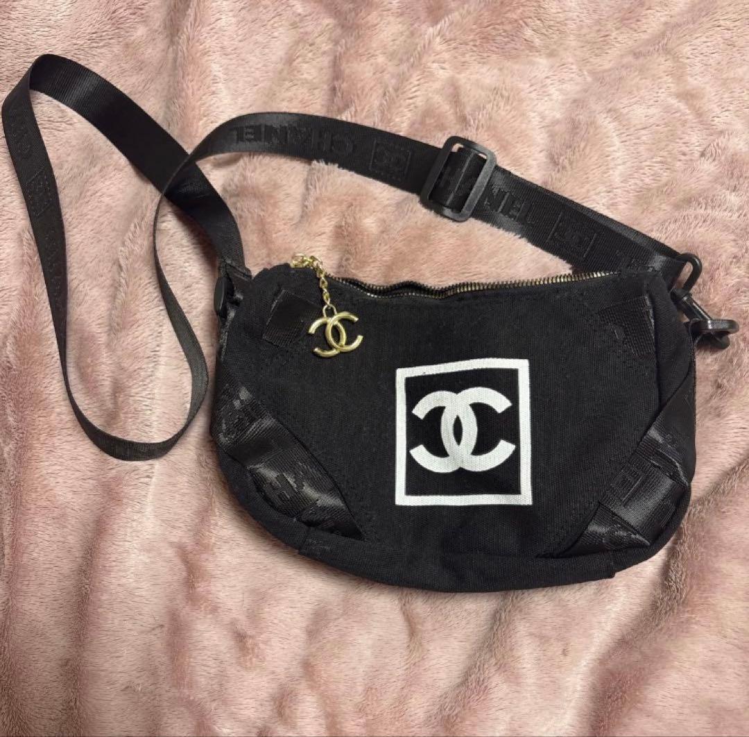 チ*コ様 も*ろ様 CHANEL ブラック ショルダーバッグ