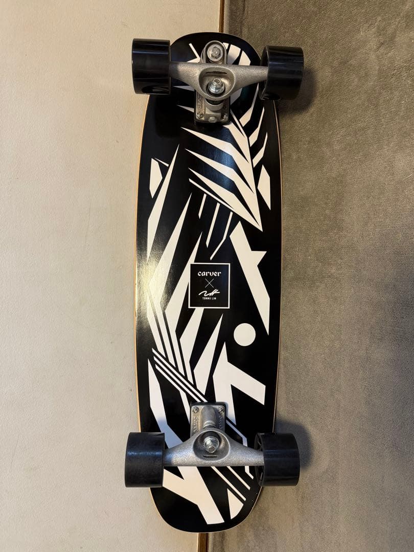 Carver Skateboards （カーバースケートボード）