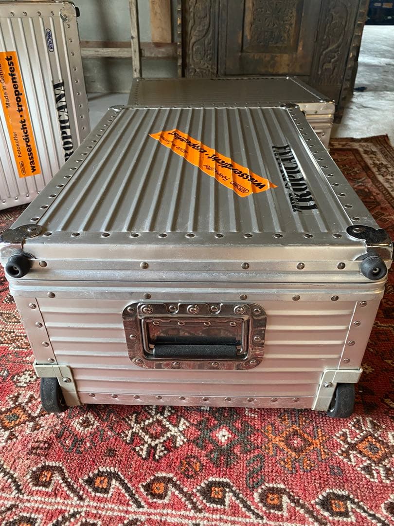 RIMOWA リモワ　TROPICANA トローリー　①